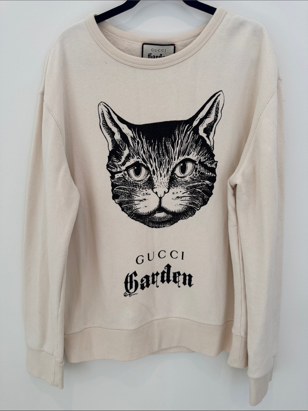 Gucci Garden Cream Sweatshirt with Black Cat Graphic